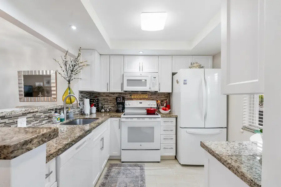 7837 Golf Cir Drive #212, Margate, FL 33063 - #2