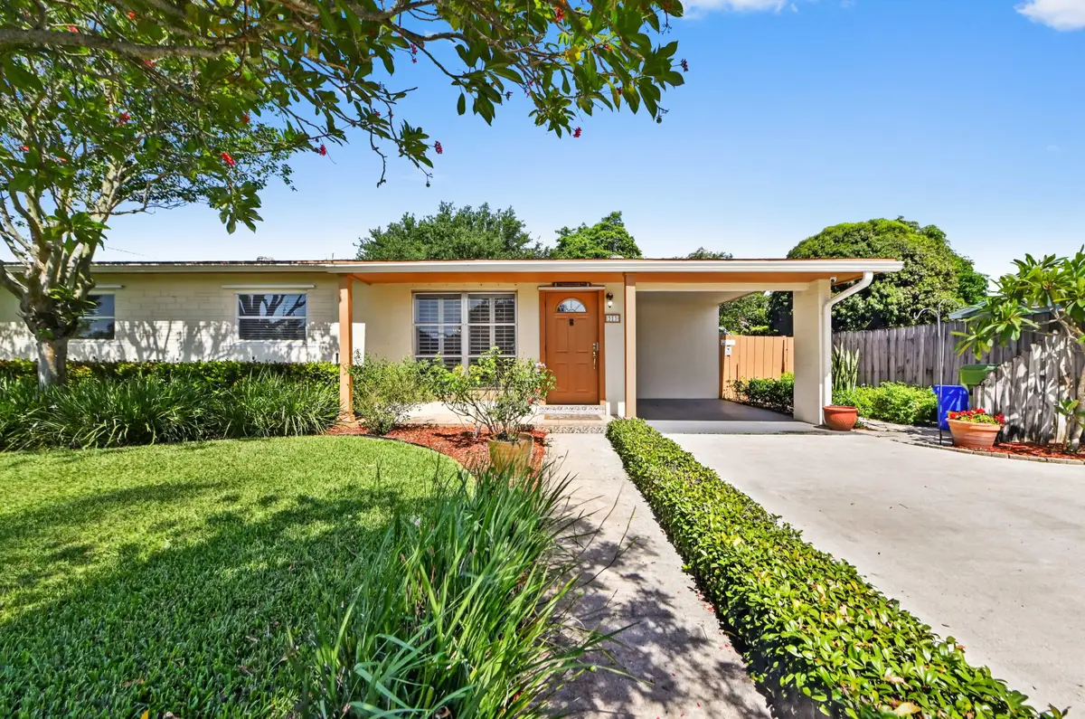 313 Poe Drive, Palm Springs, FL 33461 - #1