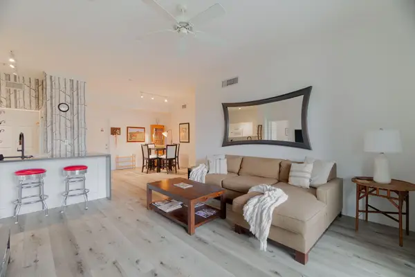 11790 St Andrews Place #304, Wellington, FL 33414
