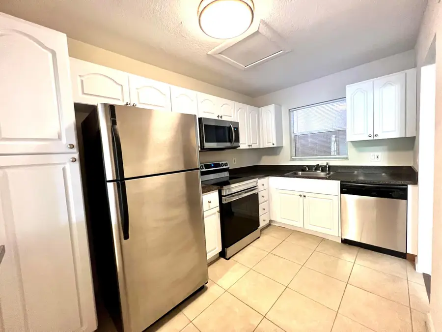 120 Sparrow Drive #Apt 302, Royal Palm Beach, FL 33411 - #3