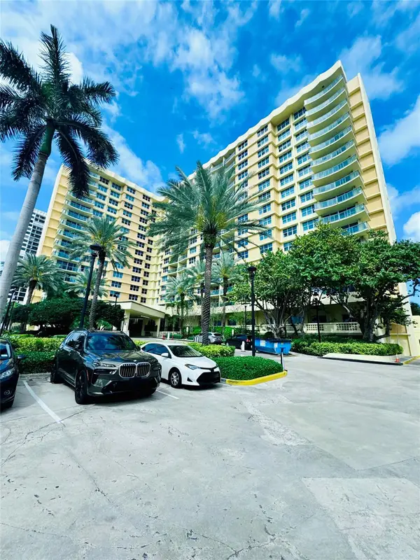 2501 S Ocean Drive #1005, Hollywood, FL 33019