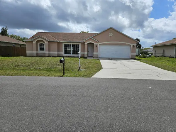 570 Ontario Street Nw, Palm Bay, FL 32907