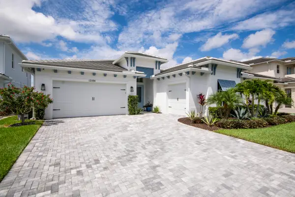 12104 Waterstone Circle, Palm Beach Gardens, FL 33412