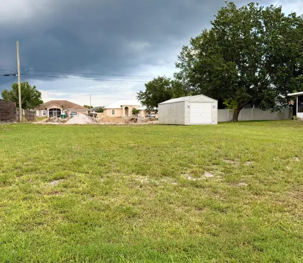 3791 SW Kakopo Street, Port St Lucie, FL 34953