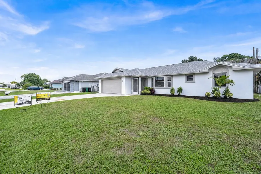 3520 SE Hyde Circle, Port Saint Lucie, FL 34983 - #2