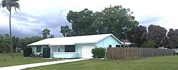 1991 SE West Dunbrooke Circle, Port St Lucie, FL 34952