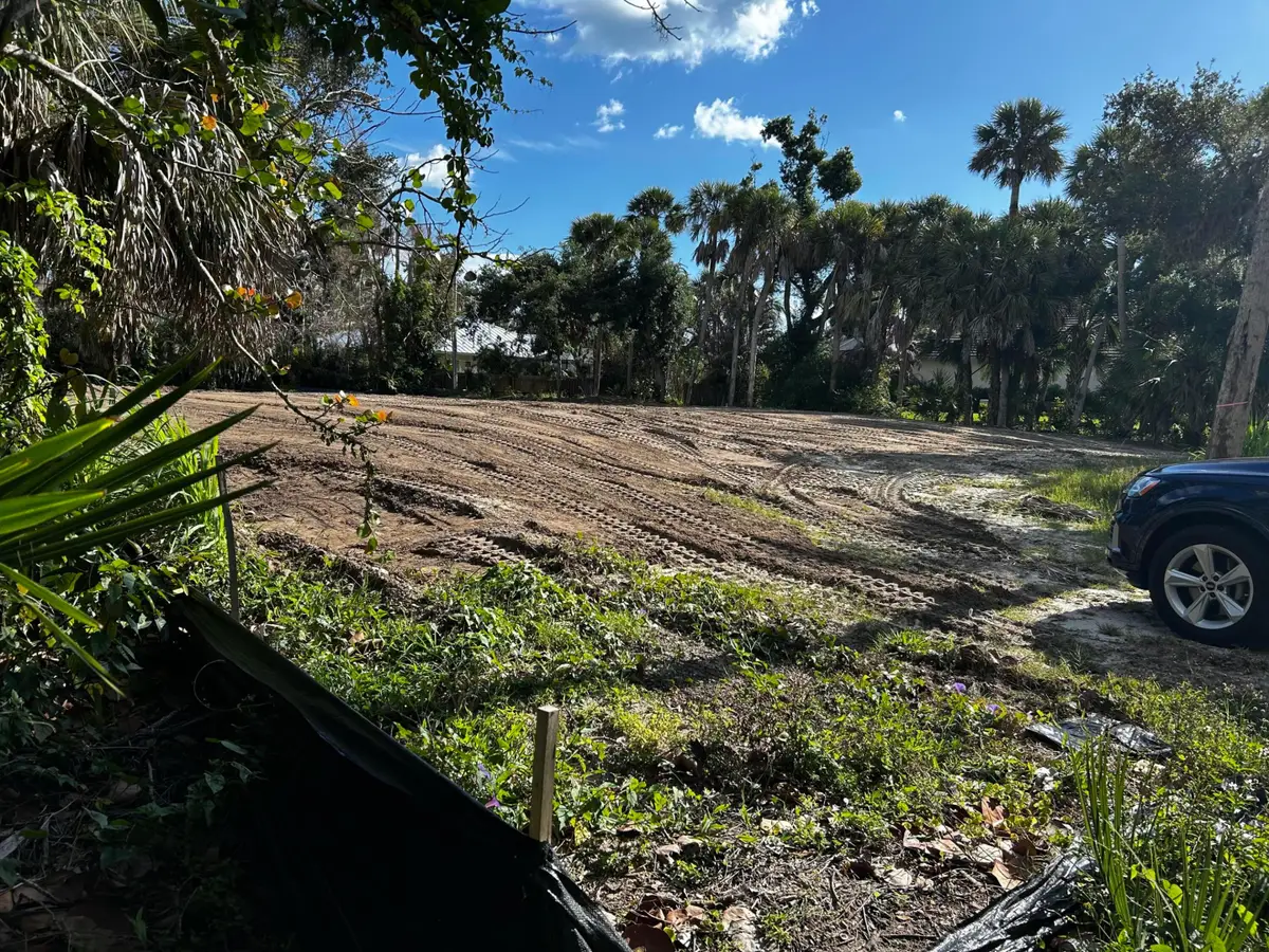 525 Acacia Road, Vero Beach, FL 32963 - #1