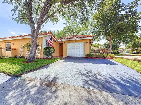 1420 Seagrape Circle, Weston, FL 33326