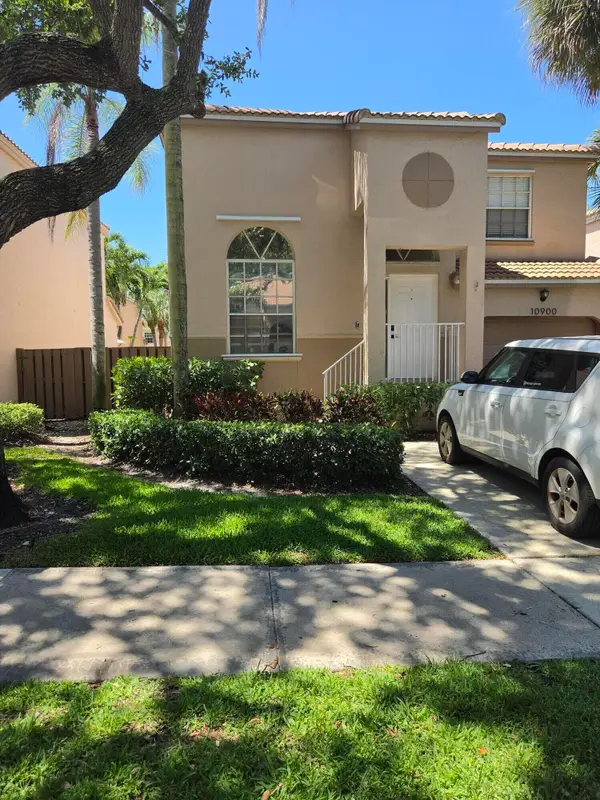 10900 NW 12th Drive Nw #10900, Plantation, FL 33322