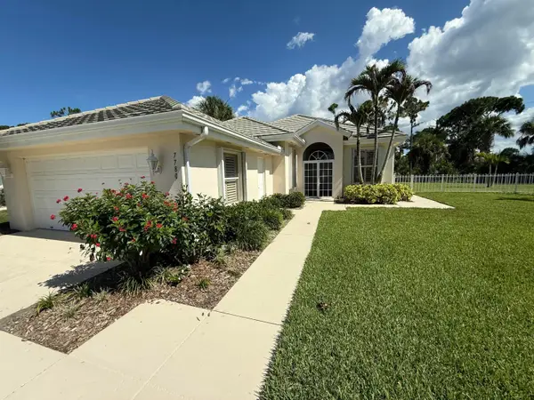7780 SE Needle Palm Circle, Hobe Sound, FL 33455
