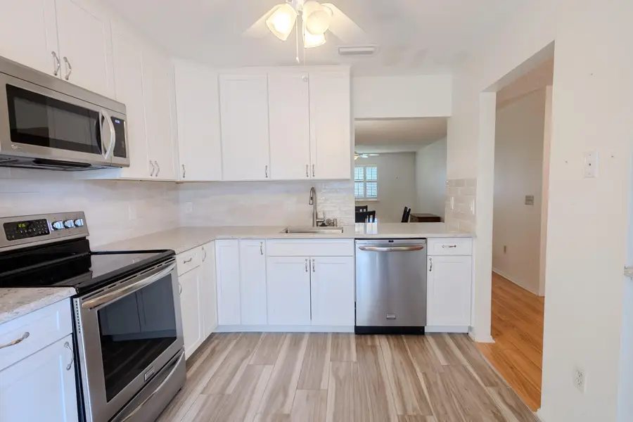 126 Manchineel Court, Royal Palm Beach, FL 33411 - #2