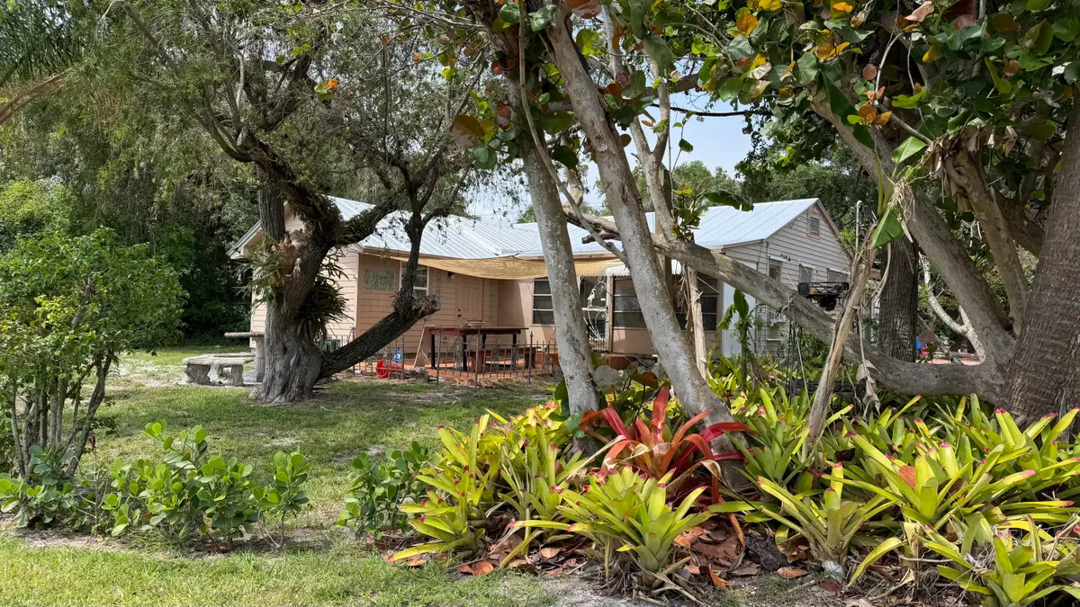 2509 N Old Dixie Highway, Fort Pierce, FL 34946 - #1