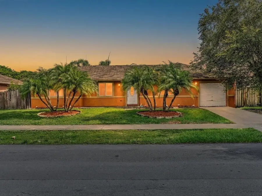 916 NW 3rd Terrace, Florida City, FL 33034 - #3