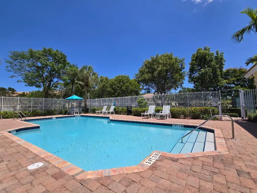 921 Imperial Lake Road, West Palm Beach, FL 33413 - #3