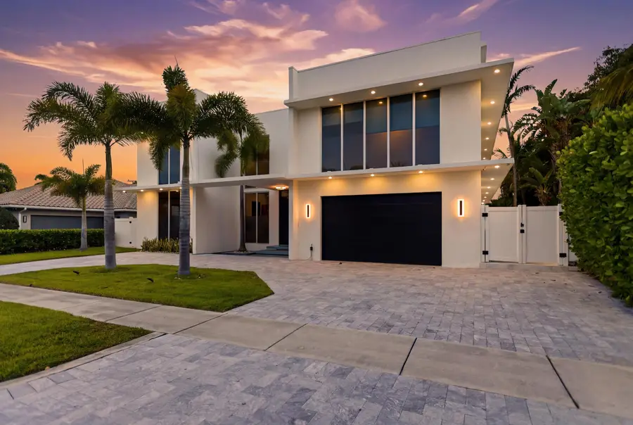 284 NE 7th Street, Boca Raton, FL 33432 - #3