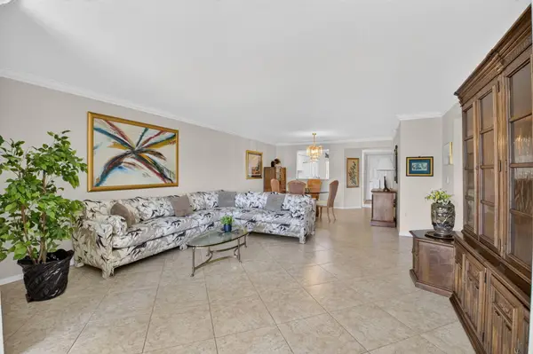 5778 Crystal Shores Drive #202, Boynton Beach, FL 33437