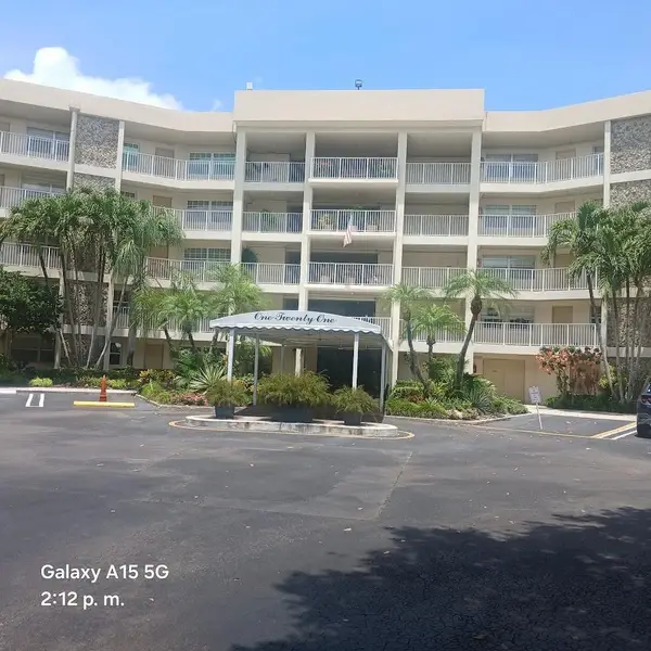 800 Cypress Grove Drive #Unit 312, Pompano Beach, FL 33069