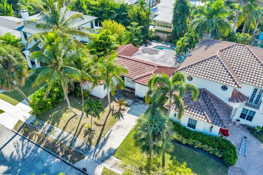244 31st Street, West Palm Beach, FL 33407 - #3