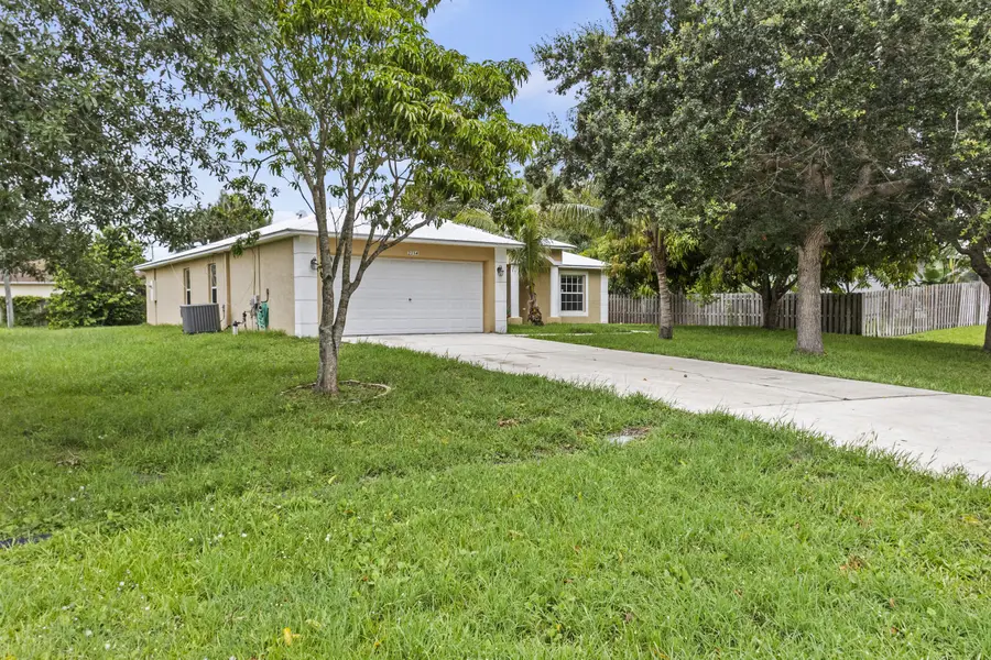 2134 SW Savage Boulevard, Port Saint Lucie, FL 34953 - #2