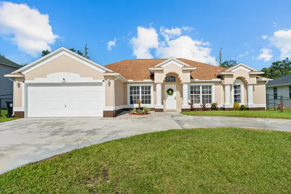 3041 SE Wake Road, Port St Lucie, FL 34984