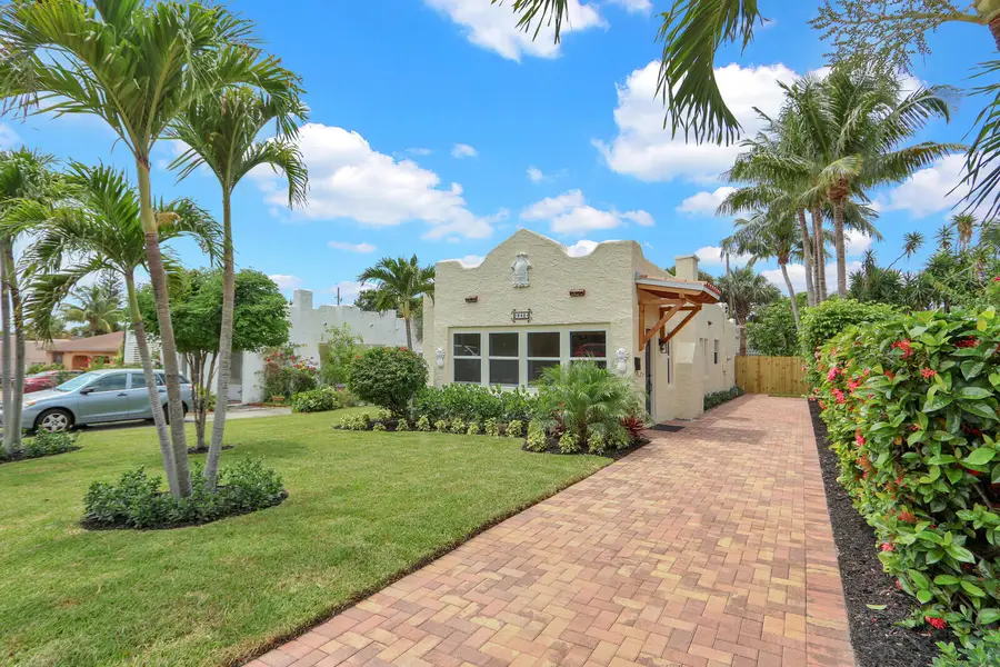 842 Selkirk Street, West Palm Beach, FL 33405 - #2