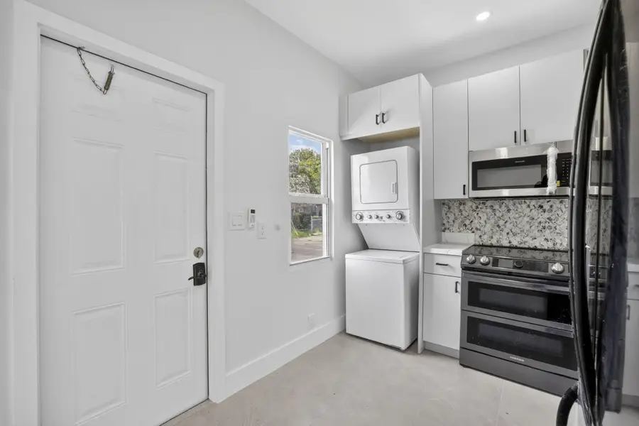 621 NW 3rd Avenue, Pompano Beach, FL 33060 - #2