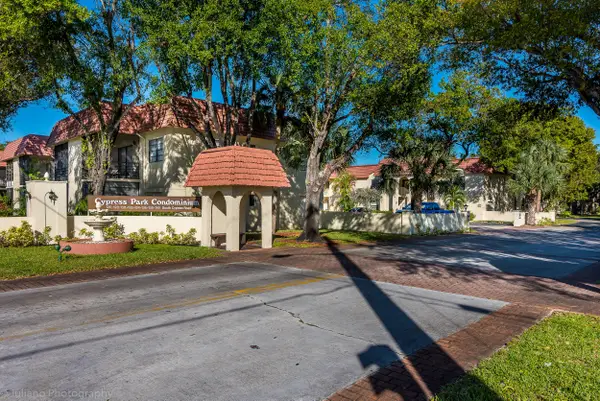 134 S Cypress Road #425, Pompano Beach, FL 33060