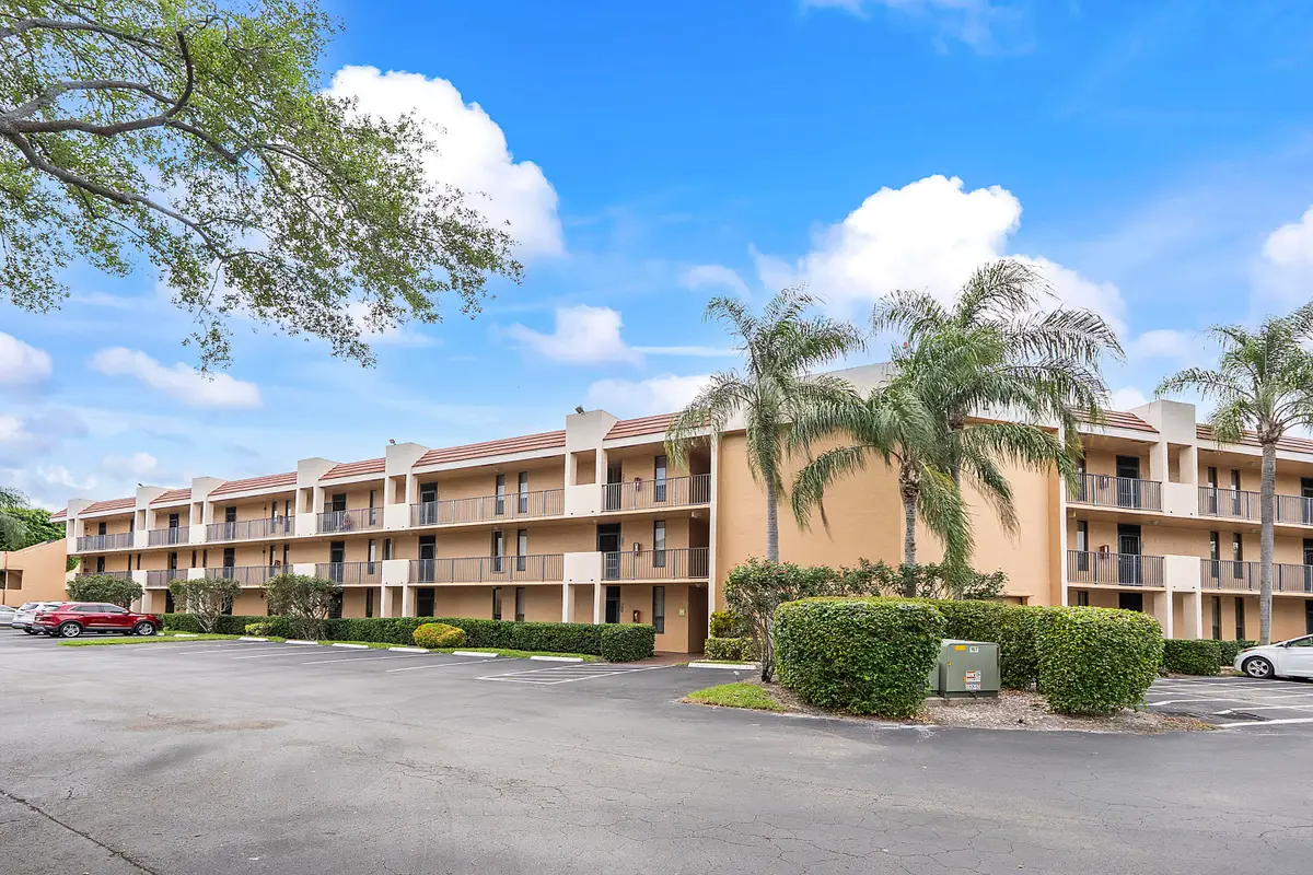 5828 Coral Lake Drive, Margate, FL 33063 - #1