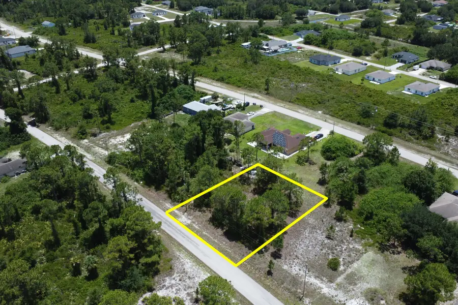 518 Cottonwood Avenue S, Lehigh Acres, FL 33974 - #2