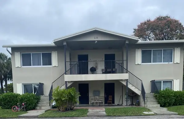 225 SW 7th Street #101, Boca Raton, FL 33432