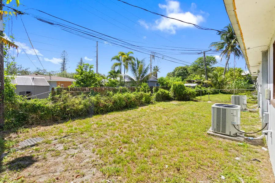 1519-1521 NW 8th Avenue, Fort Lauderdale, FL 33311 - #3