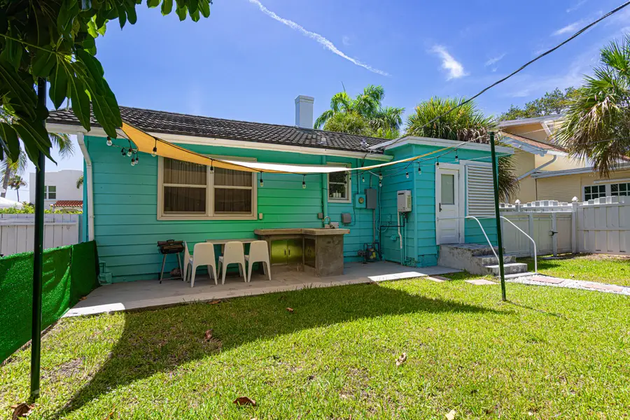 305 N Lakeside Drive, Lake Worth Beach, FL 33460 - #3