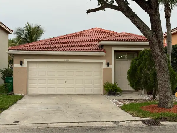 11534 NW 4th Manor, Coral Springs, FL 33071