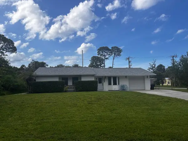 8502 Penny Lane, Fort Pierce, FL 34951