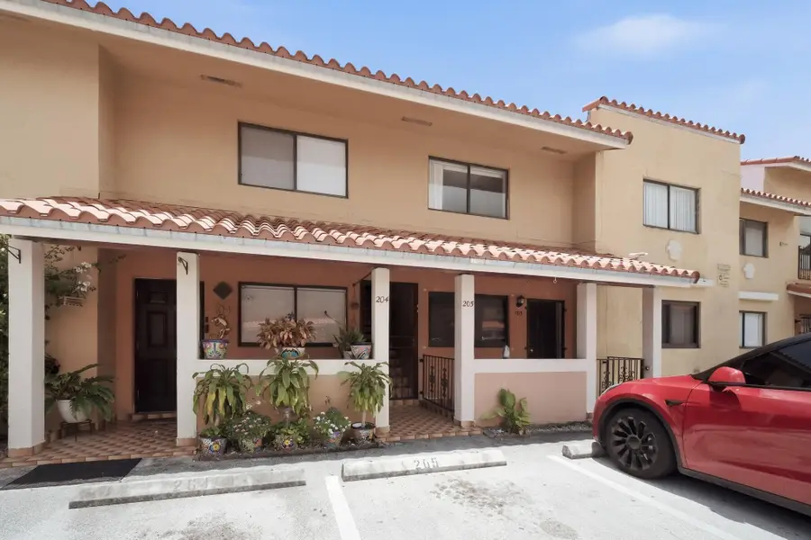 2710 W 60th Place #205, Hialeah, FL 33016 - #2
