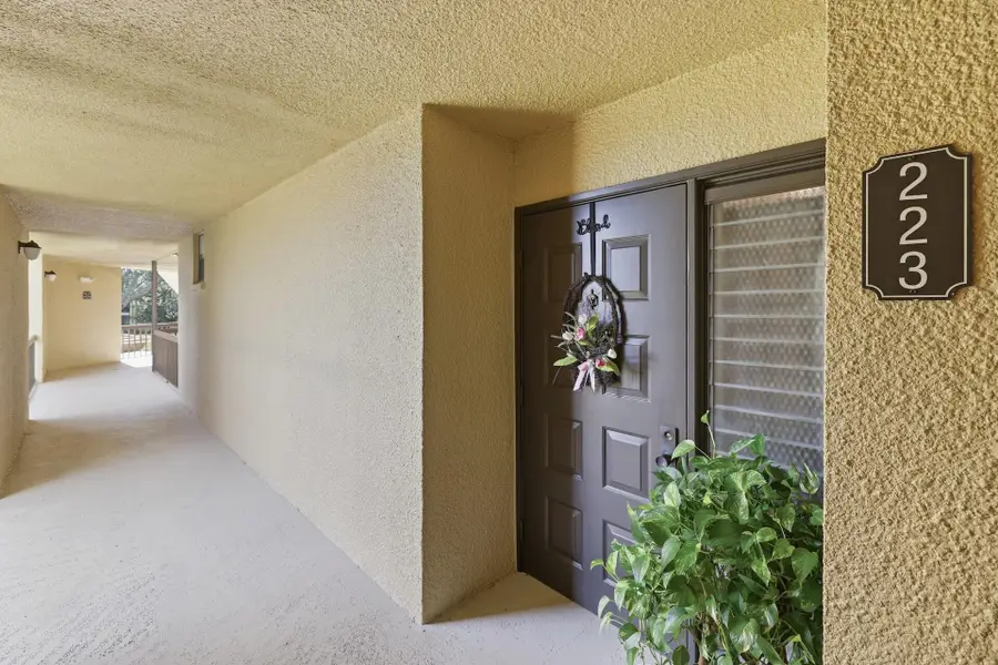 5344 Woodland Lakes Drive #223, Palm Beach Gardens, FL 33418 - #2