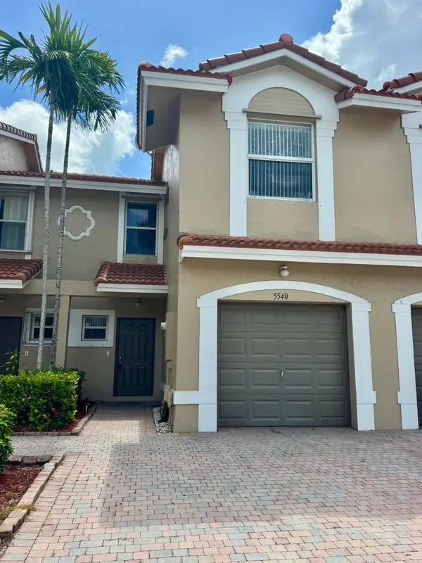 5540 NW 90th Terrace, Sunrise, FL 33351