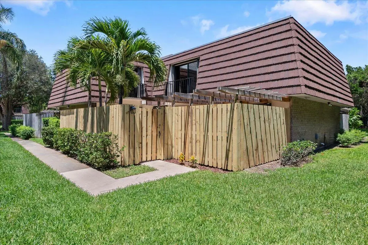 2108 21st Lane, Palm Beach Gardens, FL 33418 - #1