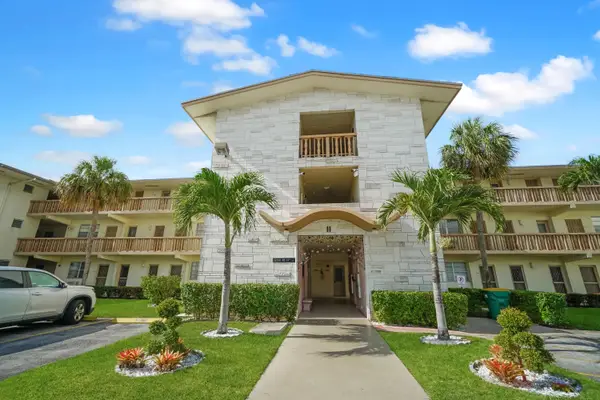 16750 NE 14th Avenue #303, Miami, FL 33162