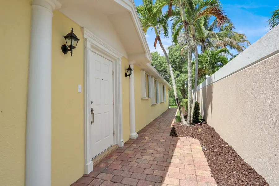 5181 Magnolia Bay Circle, Palm Beach Gardens, FL 33418 - #3