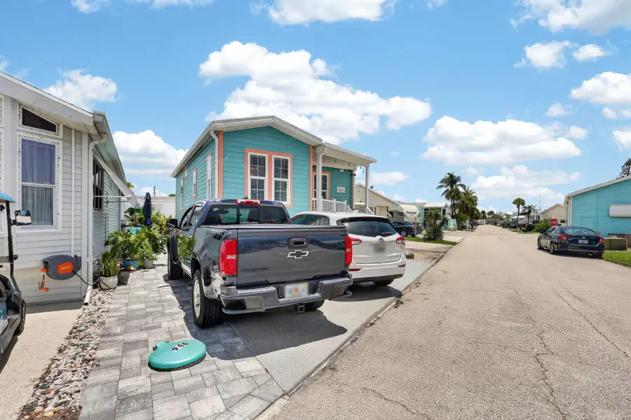 946 Nettles Boulevard, Jensen Beach, FL 34957 - #2