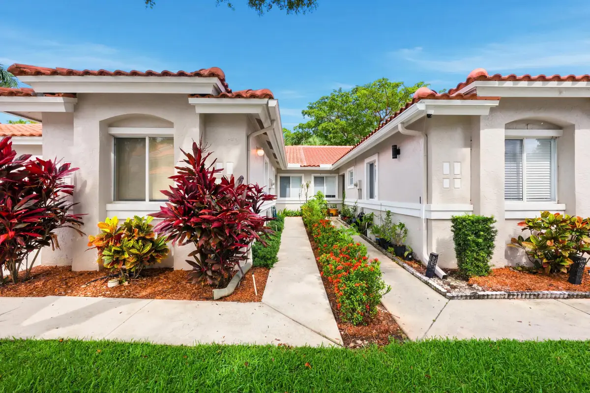 10432 Lake Vista Circle, Boca Raton, FL 33498 - #1