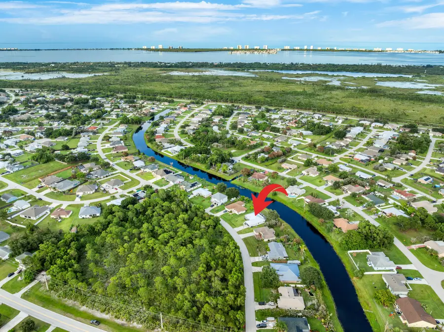 2367 SE Rock Springs Drive, Port Saint Lucie, FL 34952 - #2