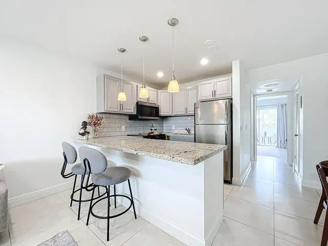 410 Chatham T, West Palm Beach, FL 33417 - #3