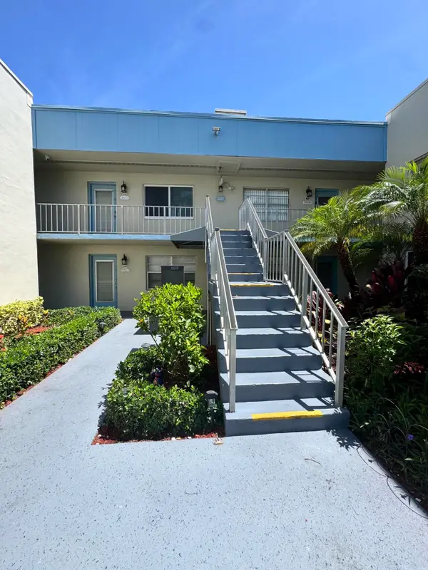 852 Flanders R S #R, Delray Beach, FL 33484