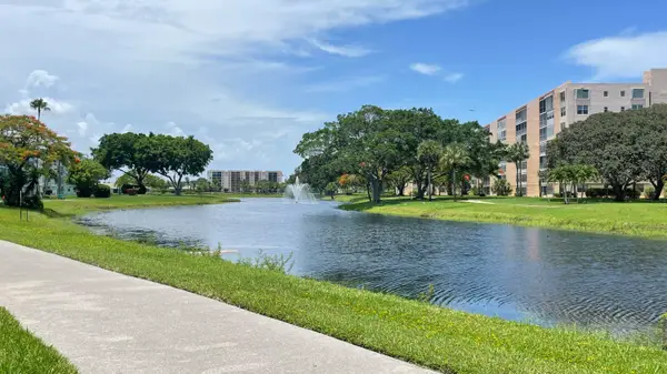 4 Abbey Lane #103, Delray Beach, FL 33446