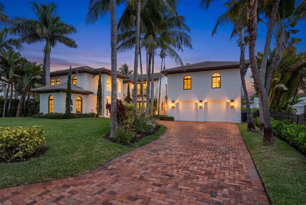 257 E Lakewood Road, West Palm Beach, FL 33405 - #1