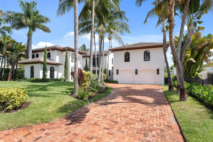 257 E Lakewood Road, West Palm Beach, FL 33405 - #2
