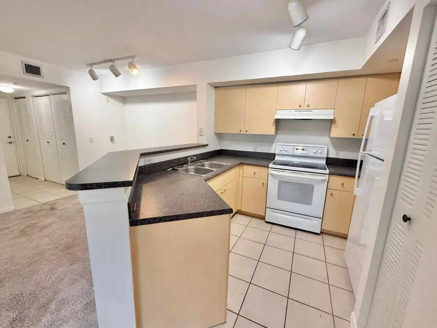4200 San Marino Boulevard #107, West Palm Beach, FL 33409 - #3