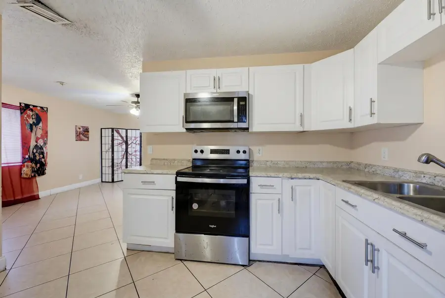 1525 W 17th Street, Riviera Beach, FL 33404 - #3